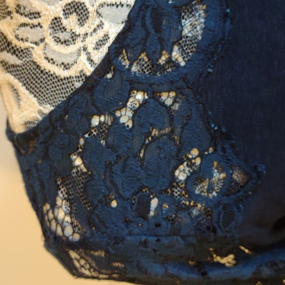 Sundance Blue Anabella Elegant Linen and Lace Top - Picture 6 of 9